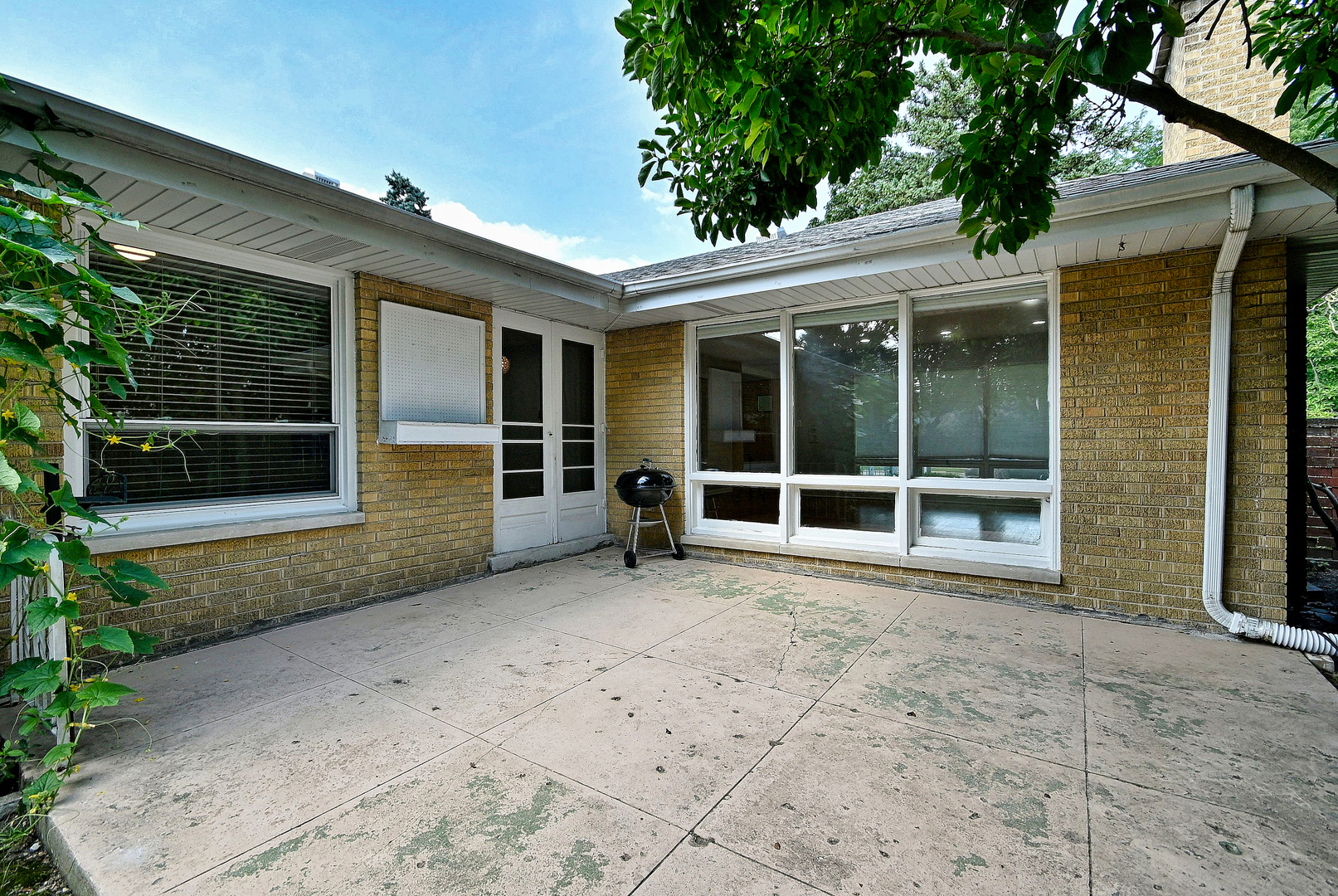 4915 Jerome Avenue Property Photo 39