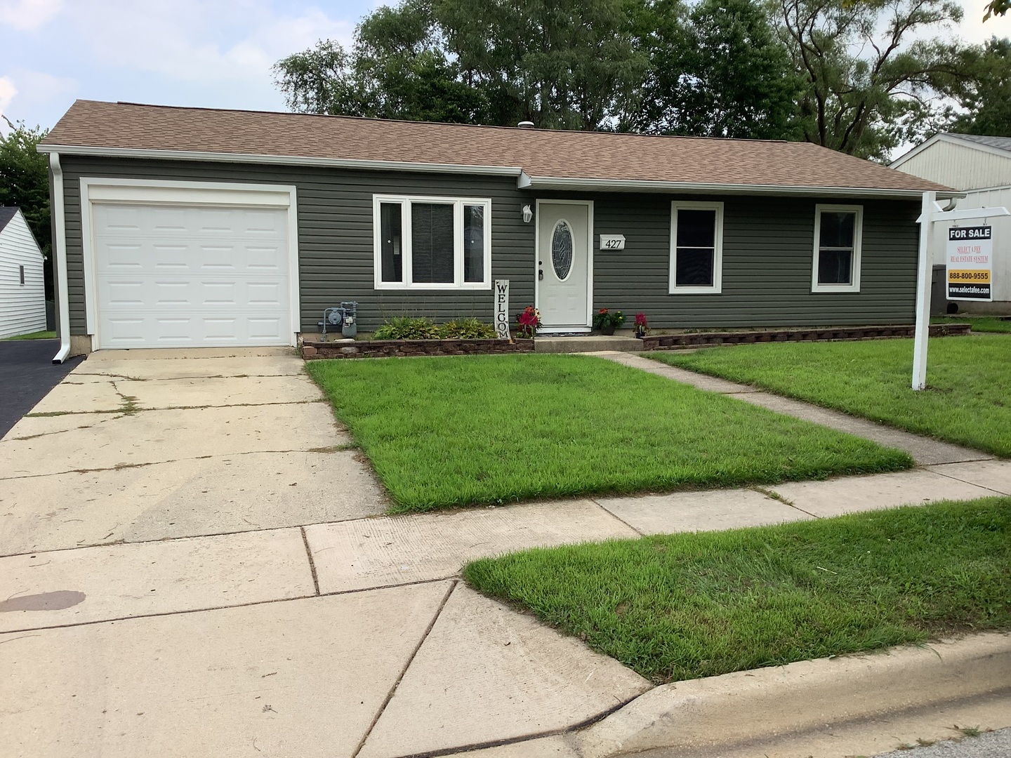 427 KENYON Avenue