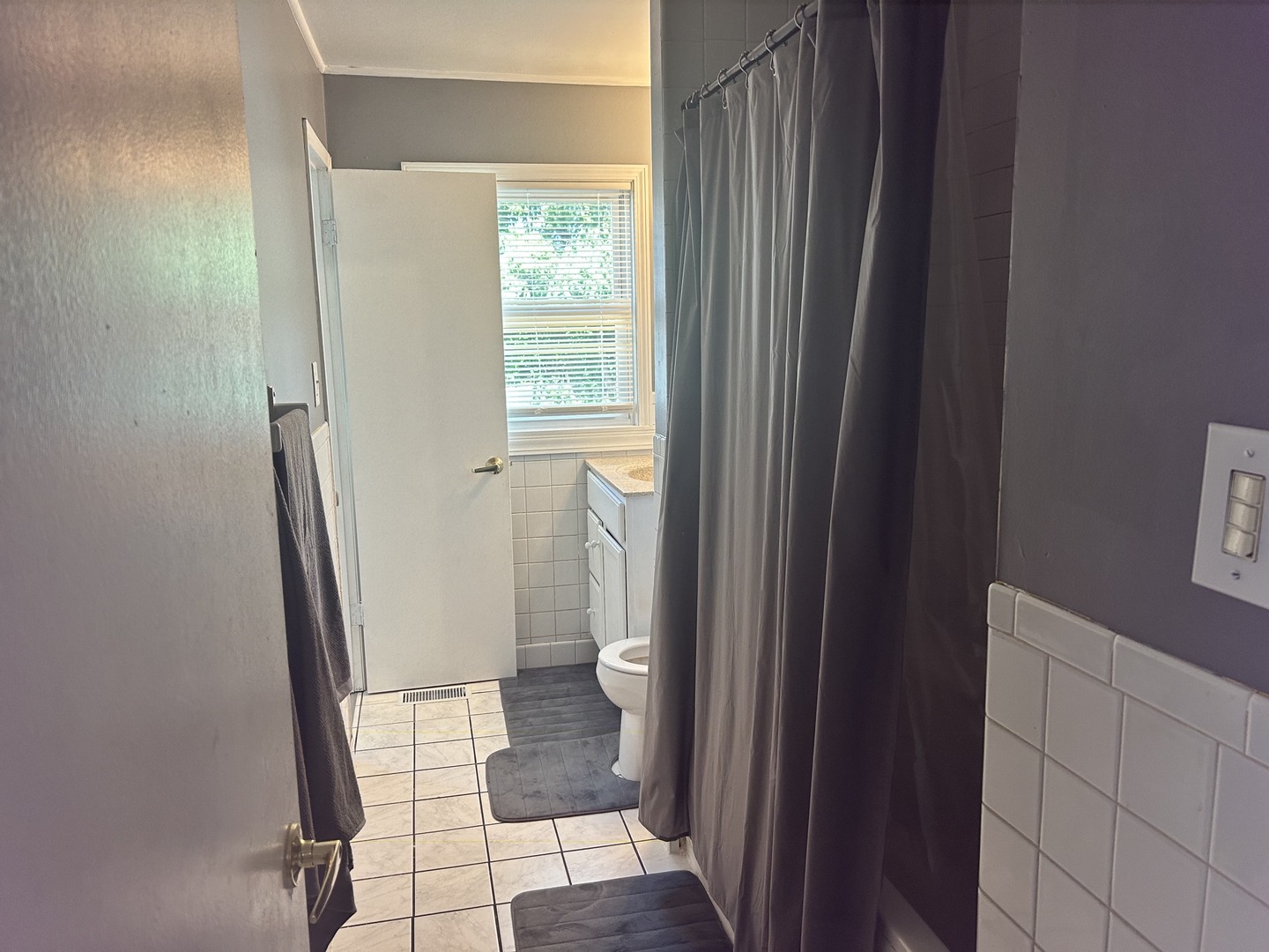 427 Kenyon Avenue Property Photo 22