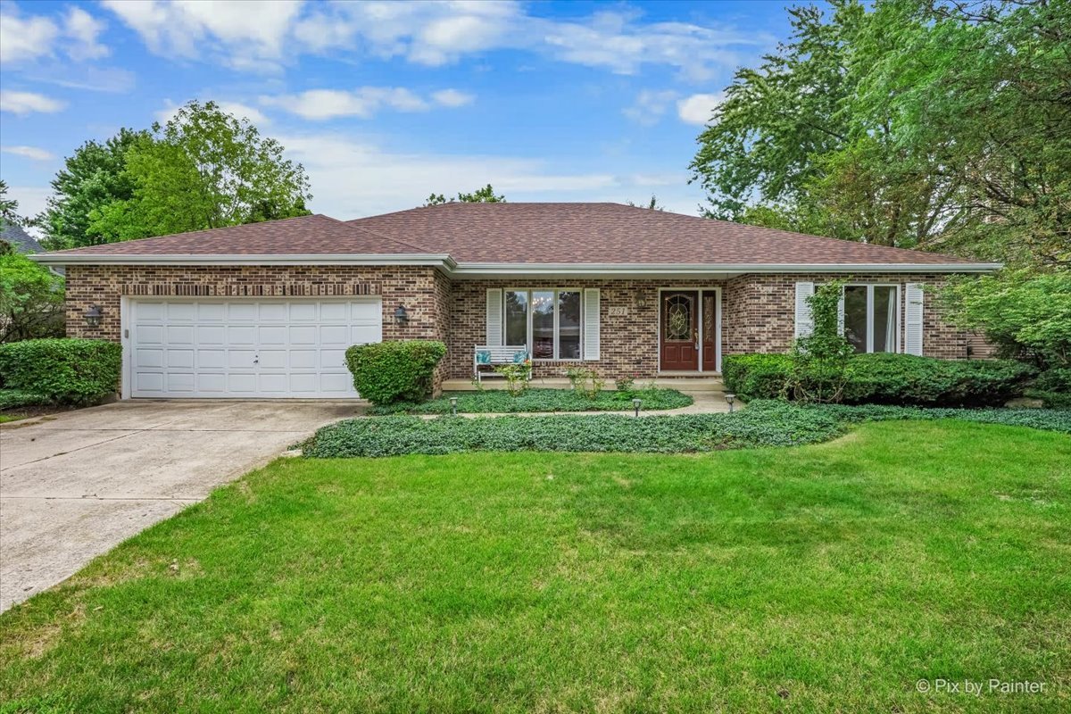 251 N Cambridge Drive Property Photo 1