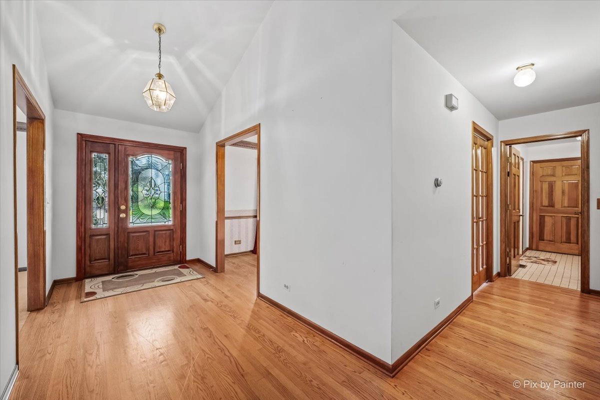 251 N Cambridge Drive Property Photo 4