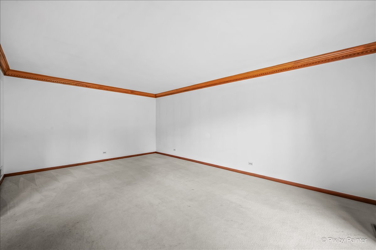 251 N Cambridge Drive Property Photo 6