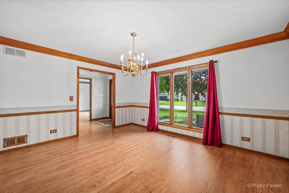 251 N Cambridge Drive Property Photo 8