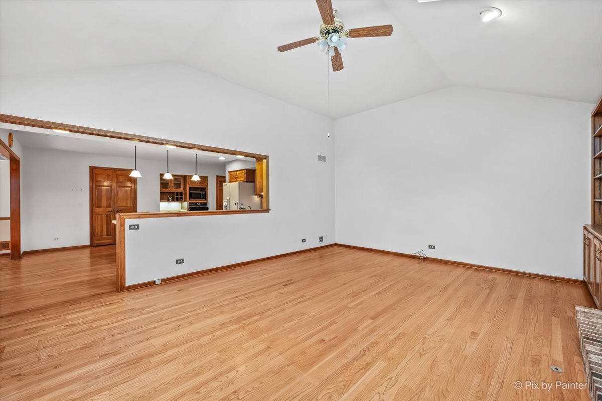251 N Cambridge Drive Property Photo 18