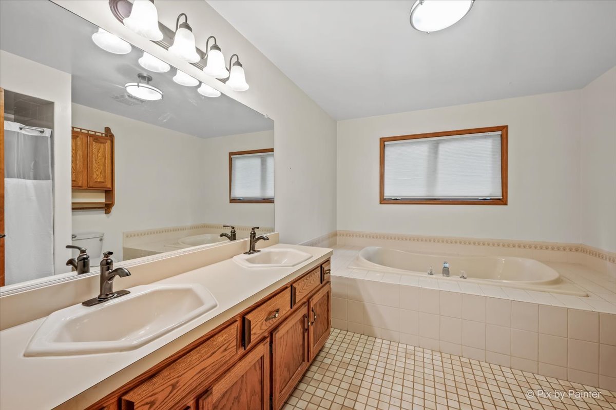 251 N Cambridge Drive Property Photo 22