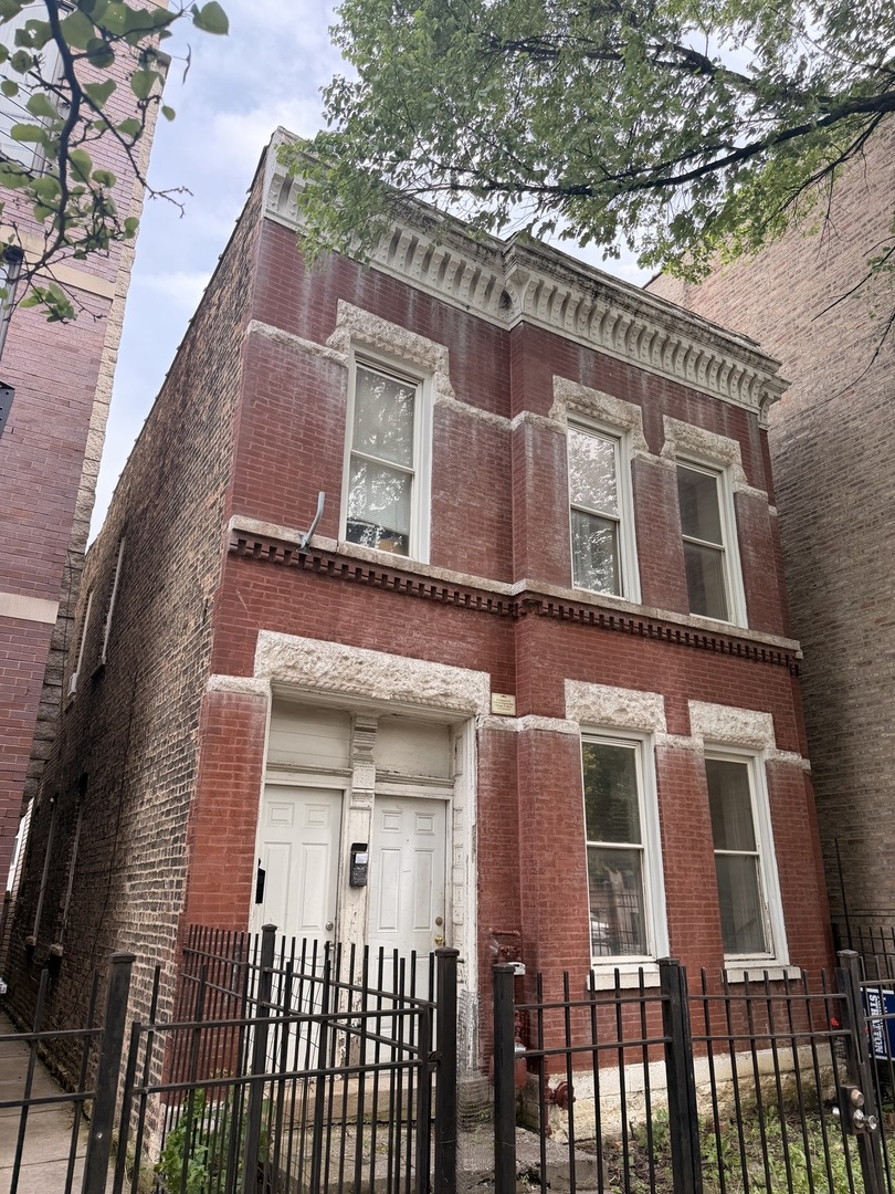 1003 N Francisco Avenue Property Photo 1