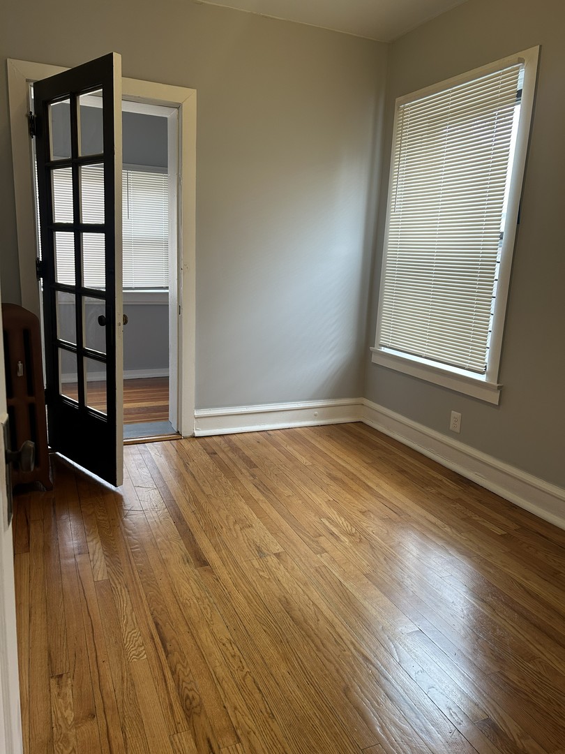 6841 S Dante Avenue Property Photo 7