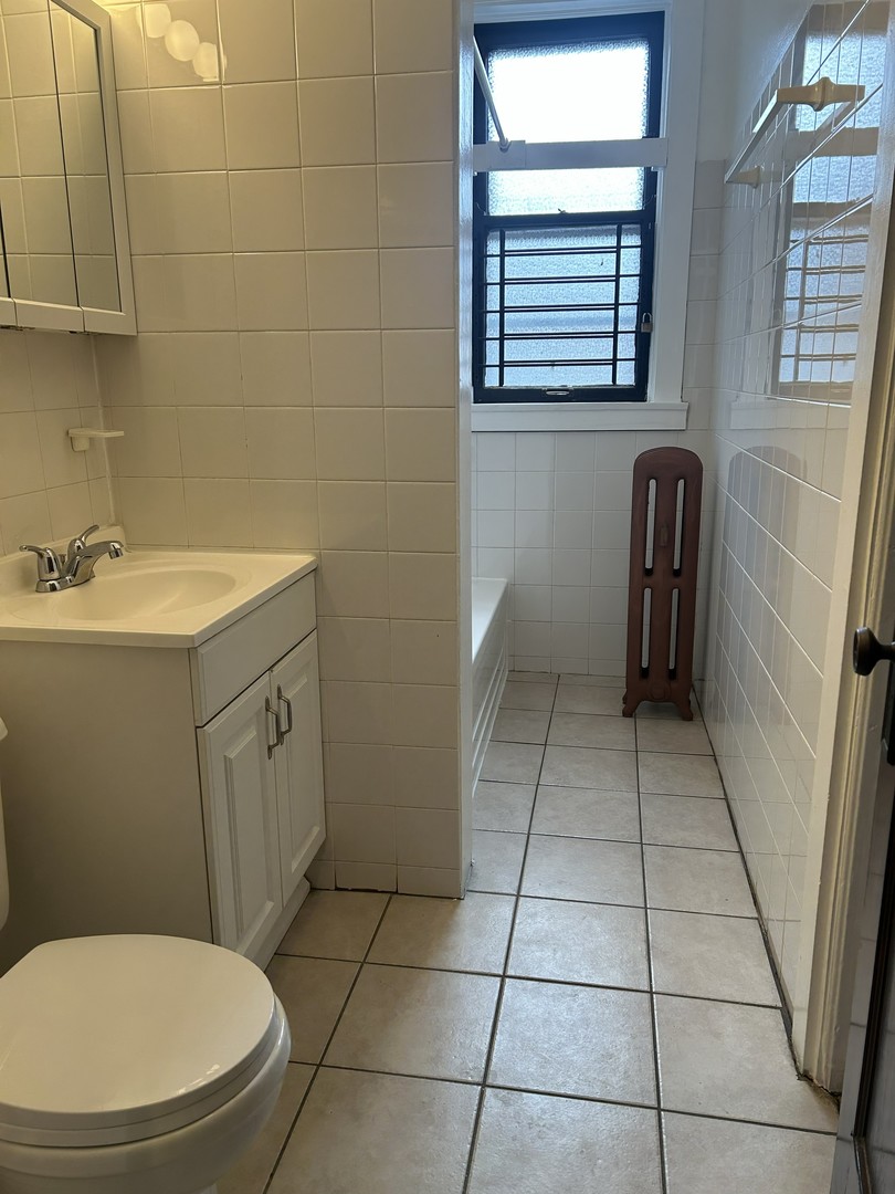 6841 S Dante Avenue Property Photo 11
