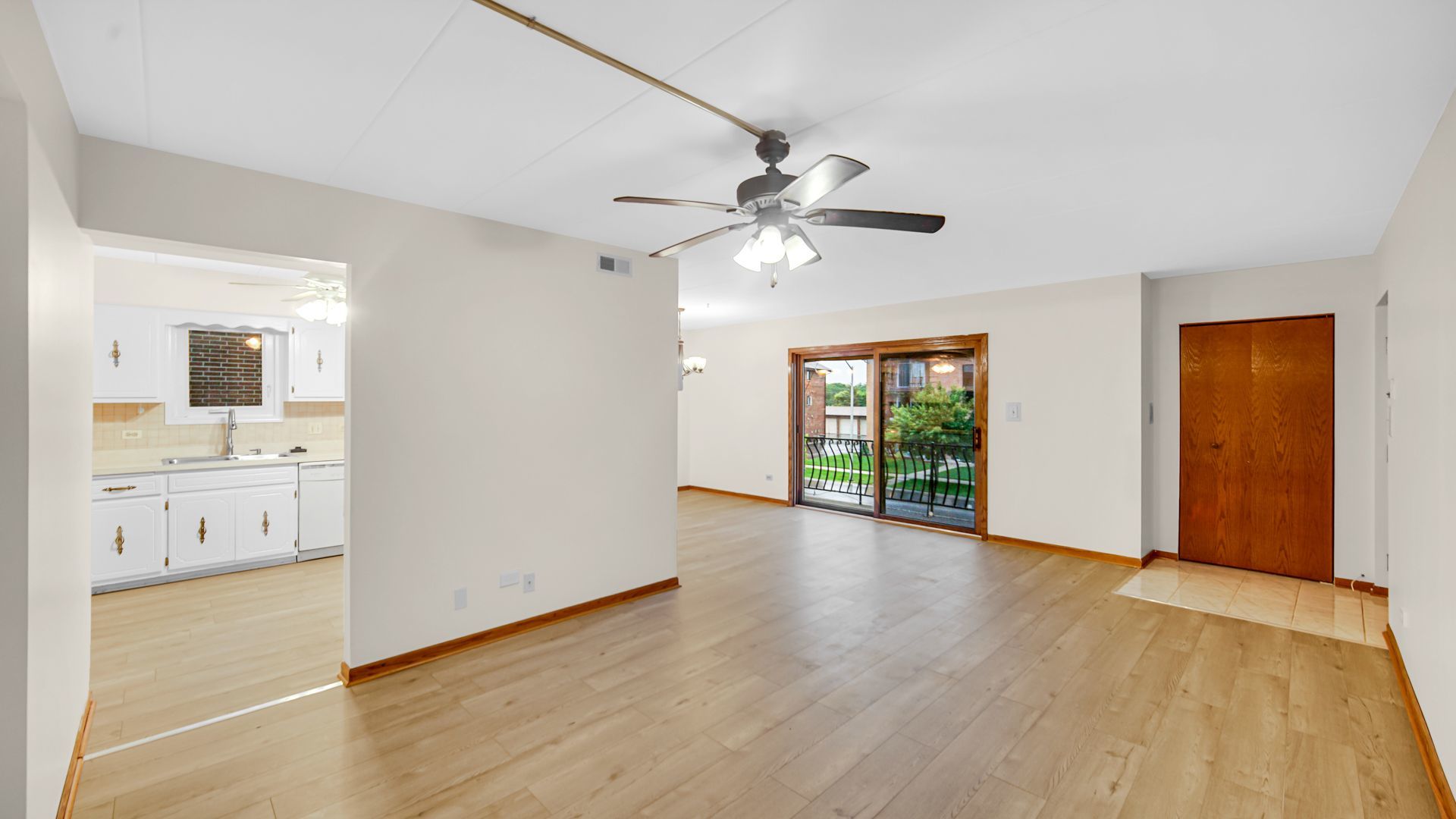 16724 Paxton Avenue 2n Property Photo 6