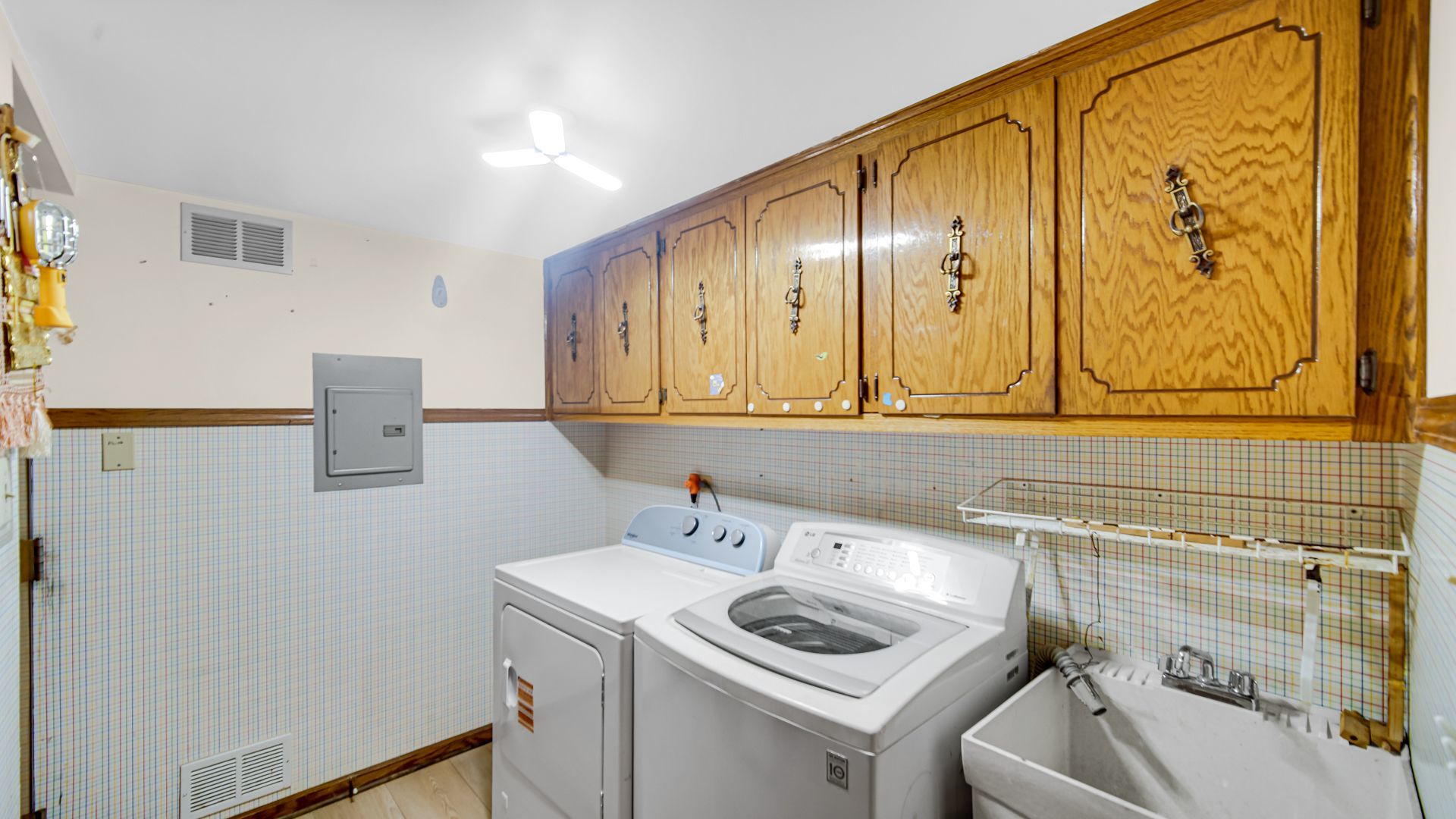16724 Paxton Avenue 2n Property Photo 18