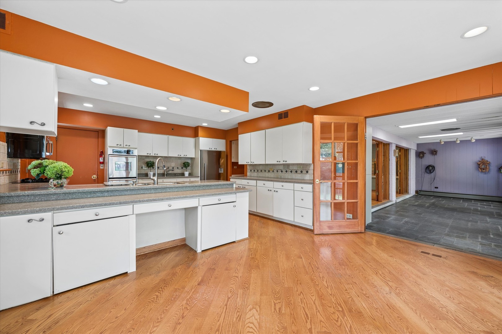 1655 Forest Drive Property Photo 11