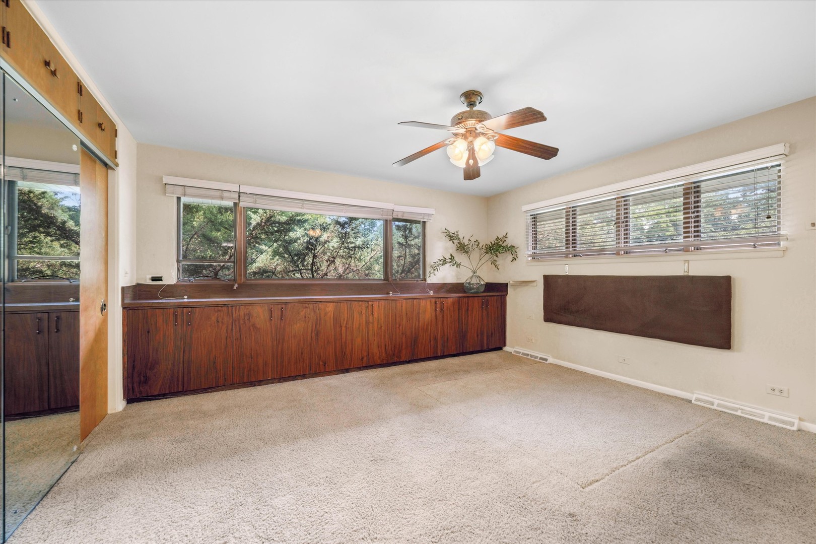 1655 Forest Drive Property Photo 17
