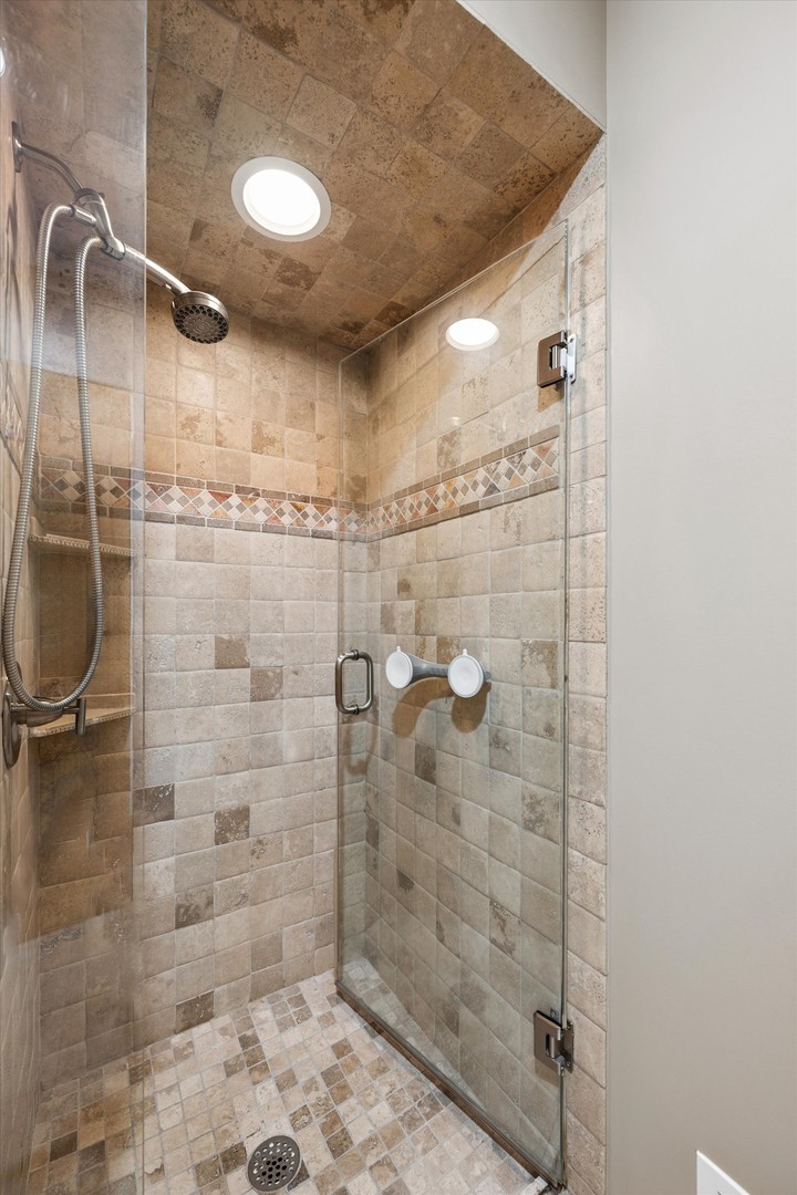 1655 Forest Drive Property Photo 18