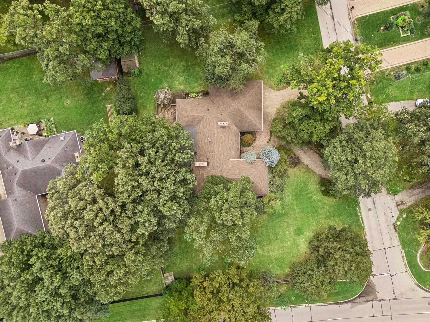 1655 Forest Drive Property Photo 31