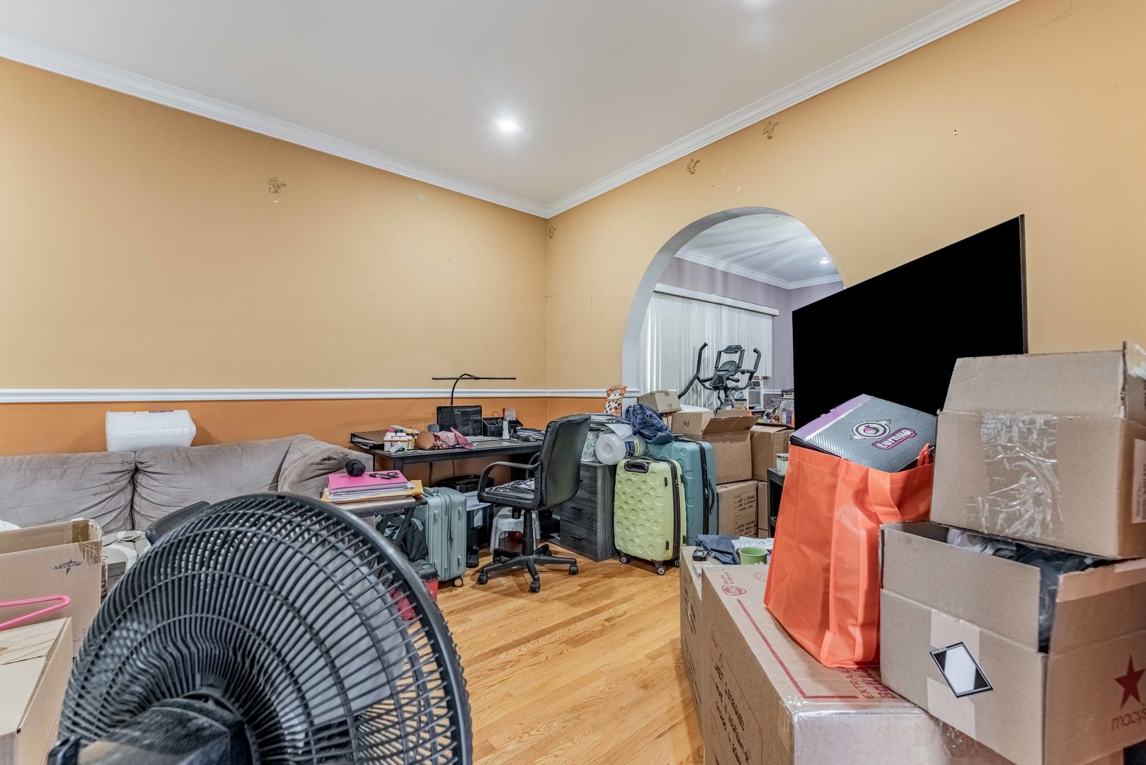 4945 W Wolfram Street Property Photo 5