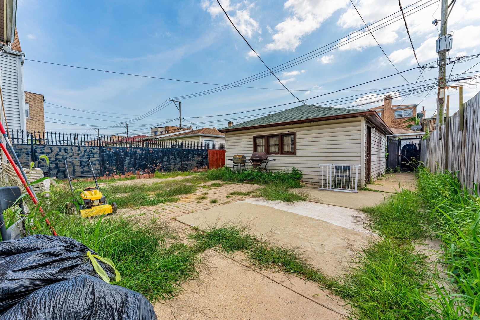 4945 W Wolfram Street Property Photo 27