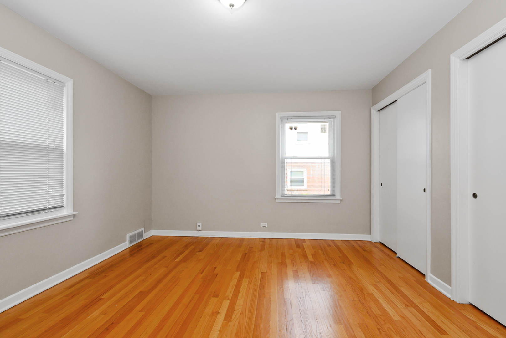 17531 Henry Street Property Photo 13
