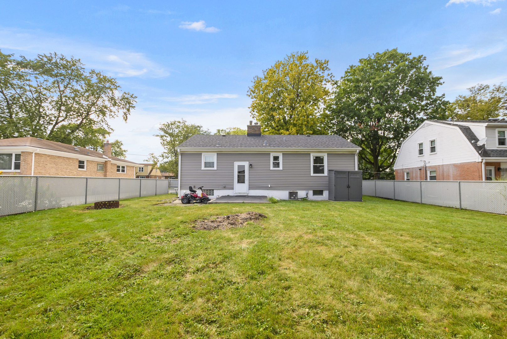 17531 Henry Street Property Photo 20