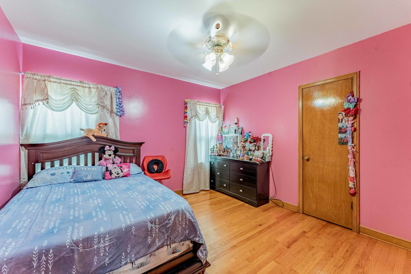 9327 S Avers Avenue Property Photo 16
