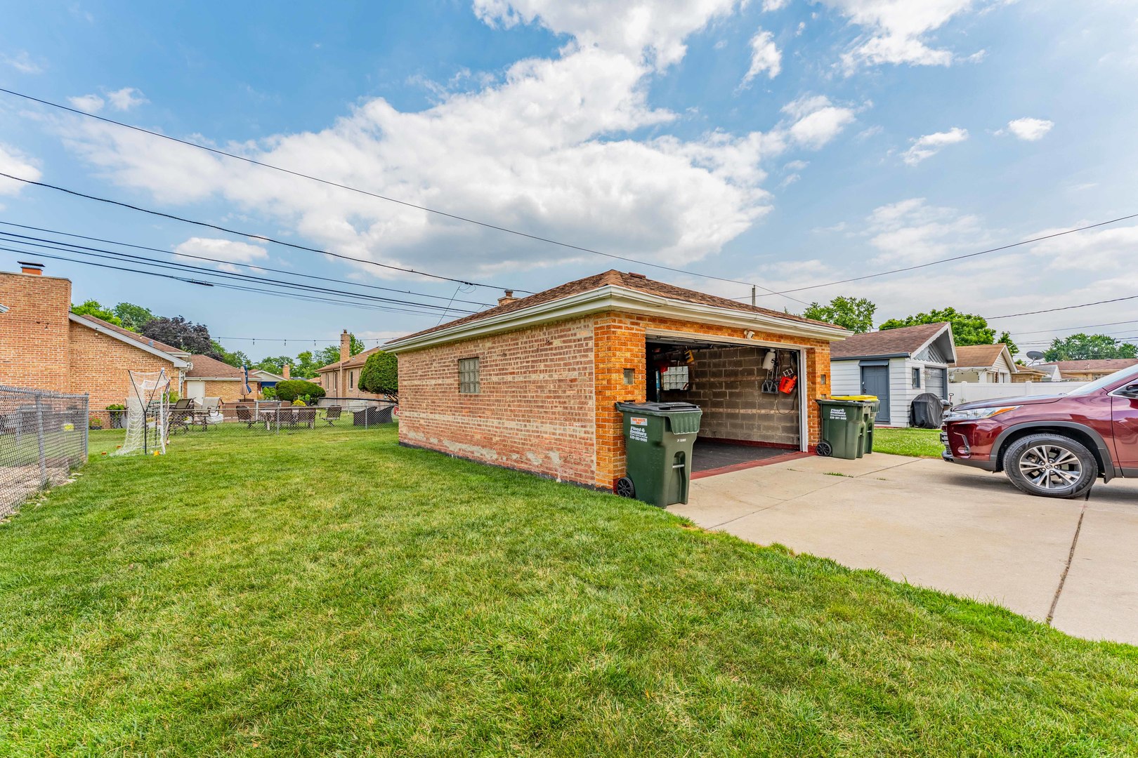 9327 S Avers Avenue Property Photo 34
