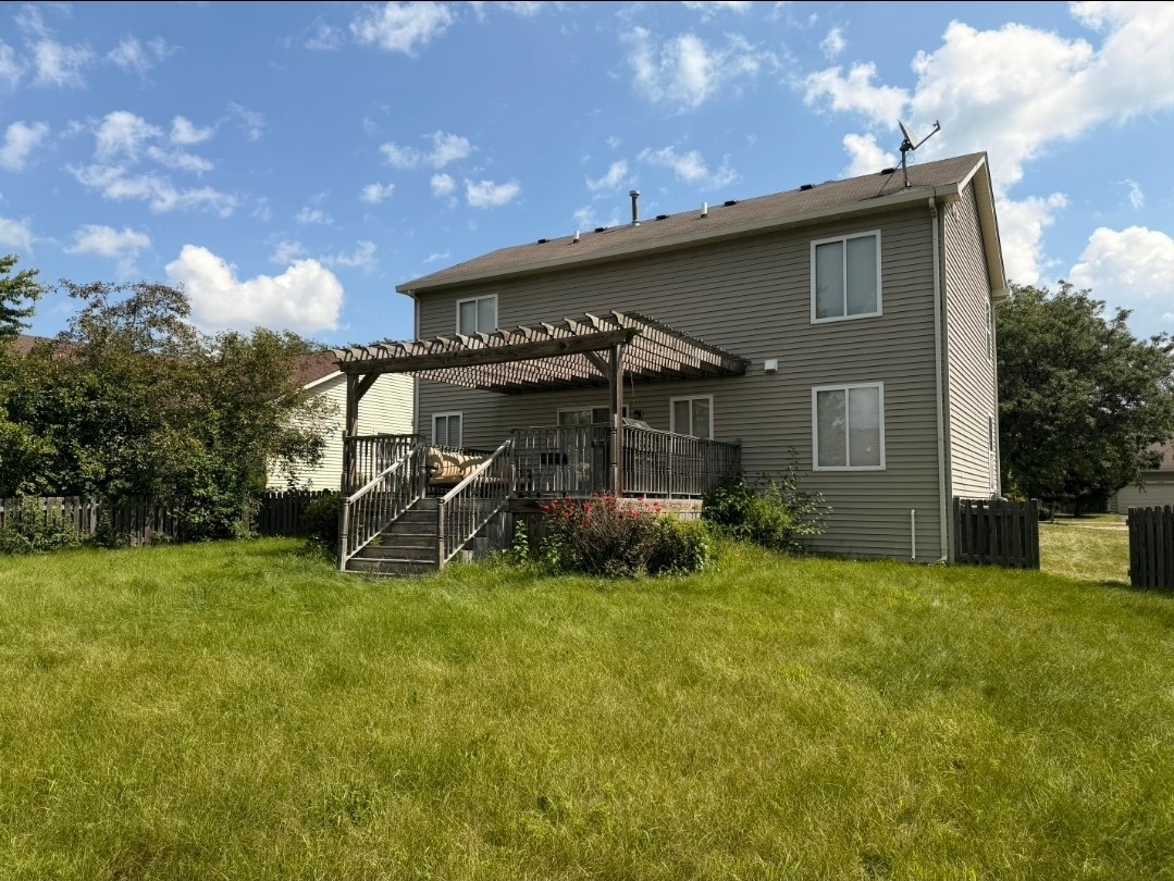 607 Searl Street Property Photo 3