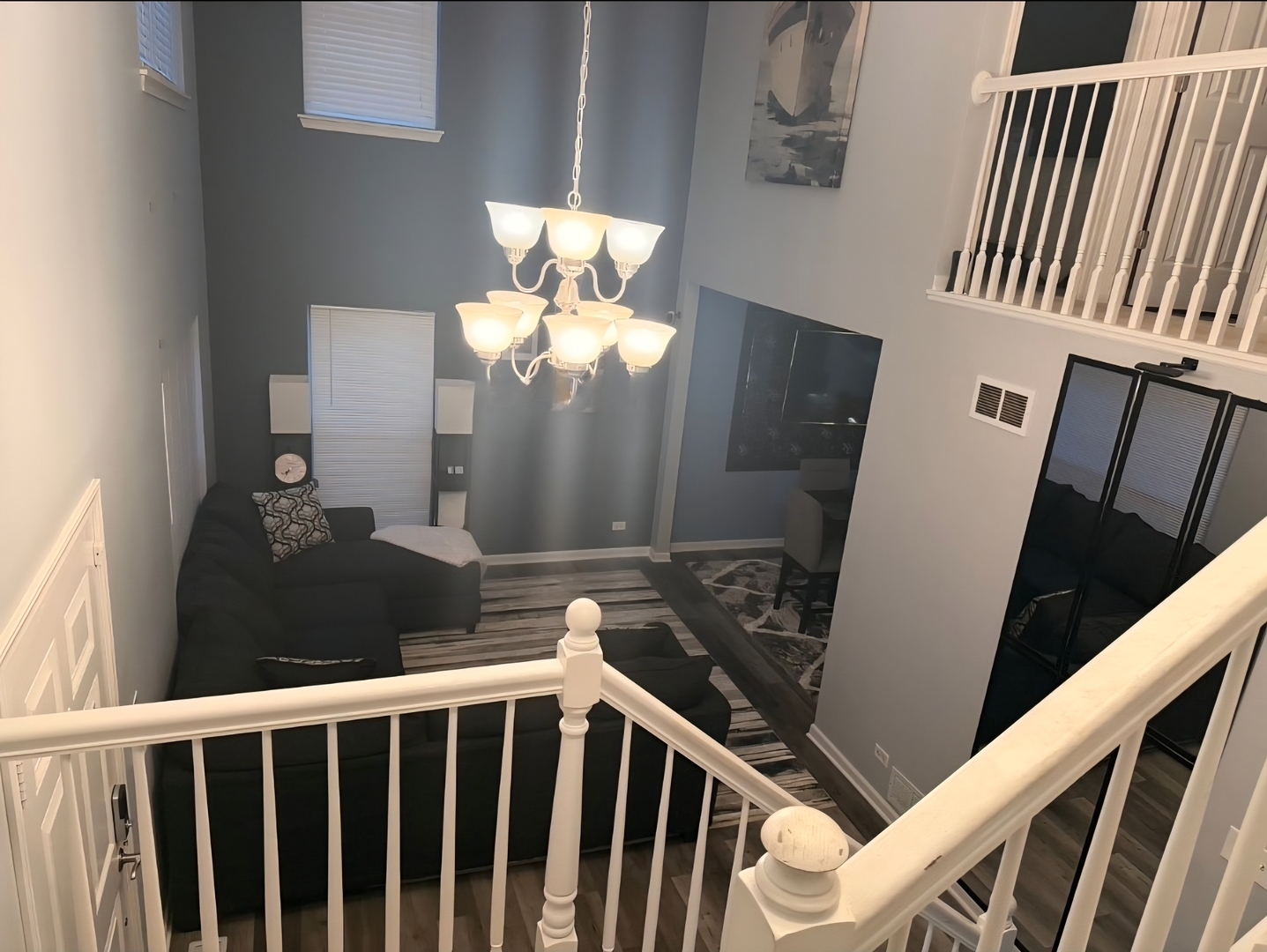 607 Searl Street Property Photo 11
