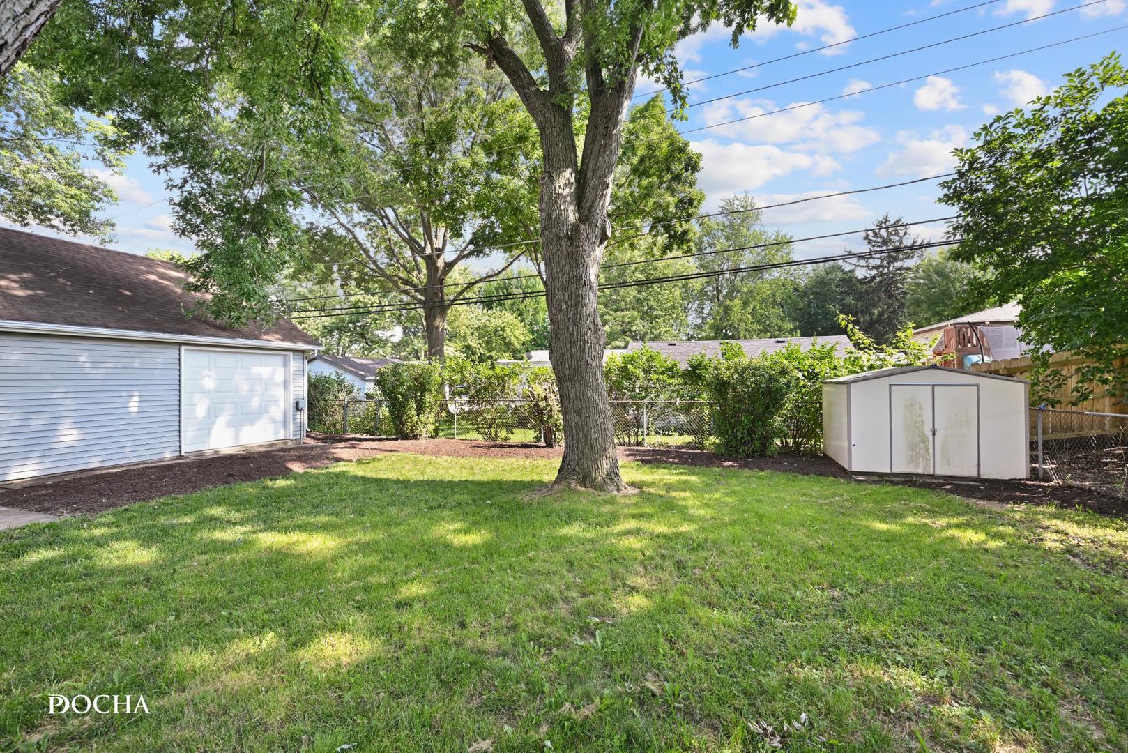 312 Oak Street Property Photo 12