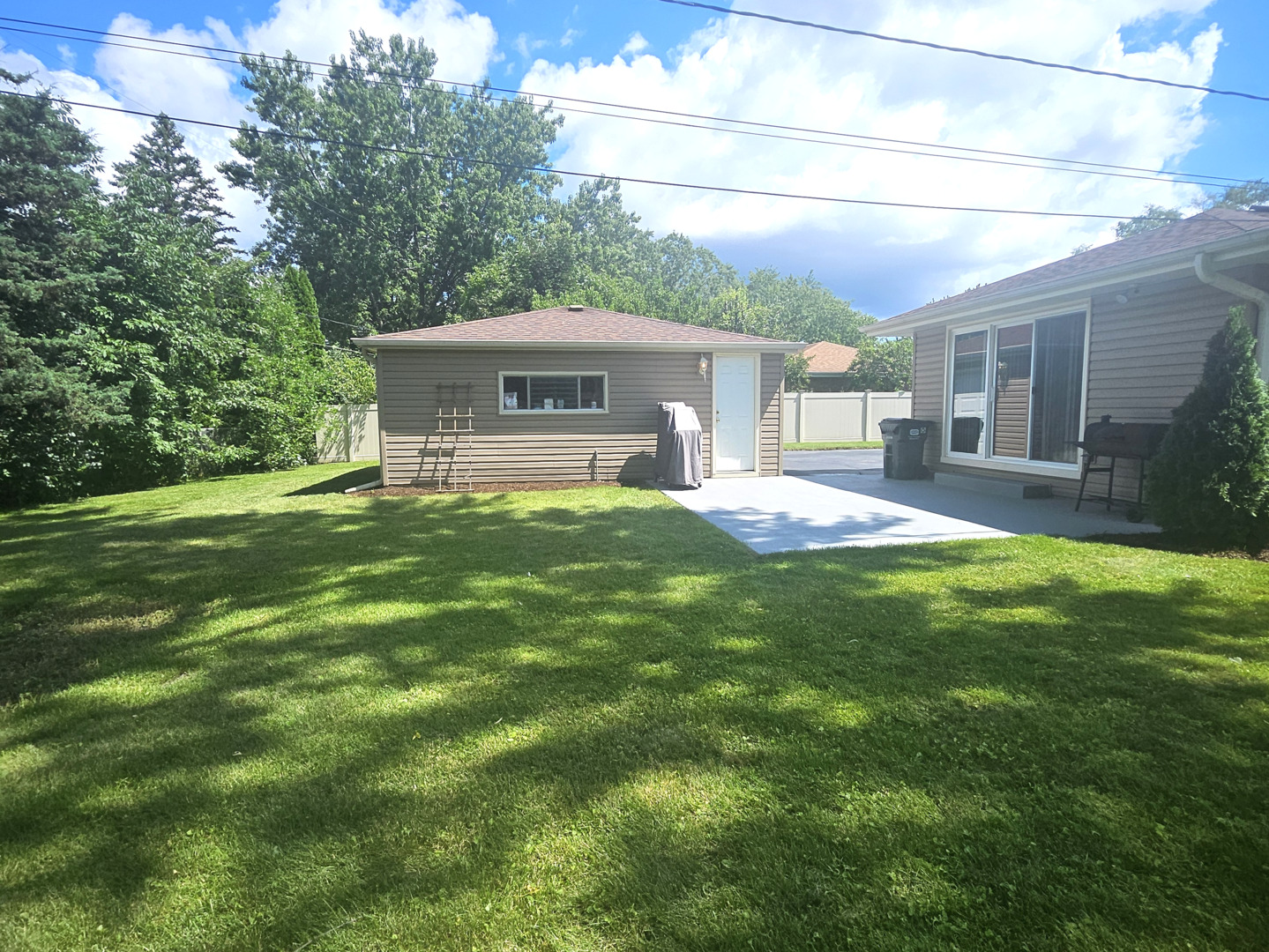 978 E Capri Drive Property Photo 30