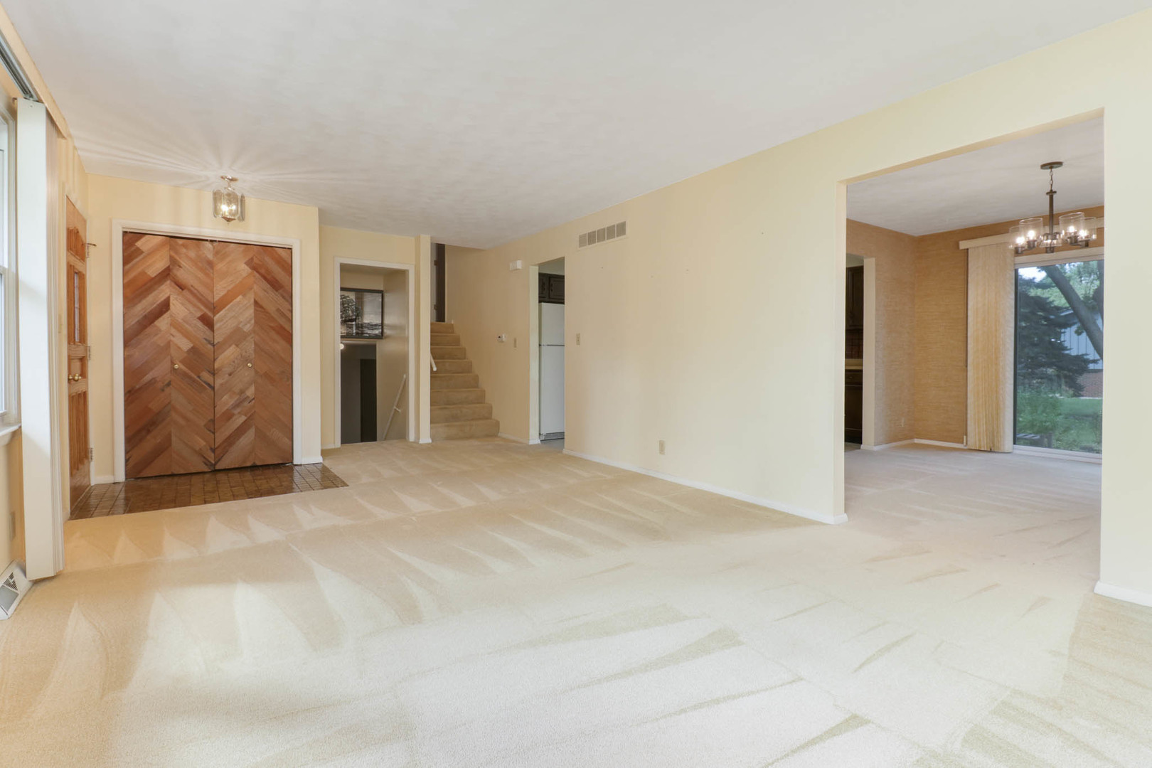 1113 Andover Street Property Photo 6