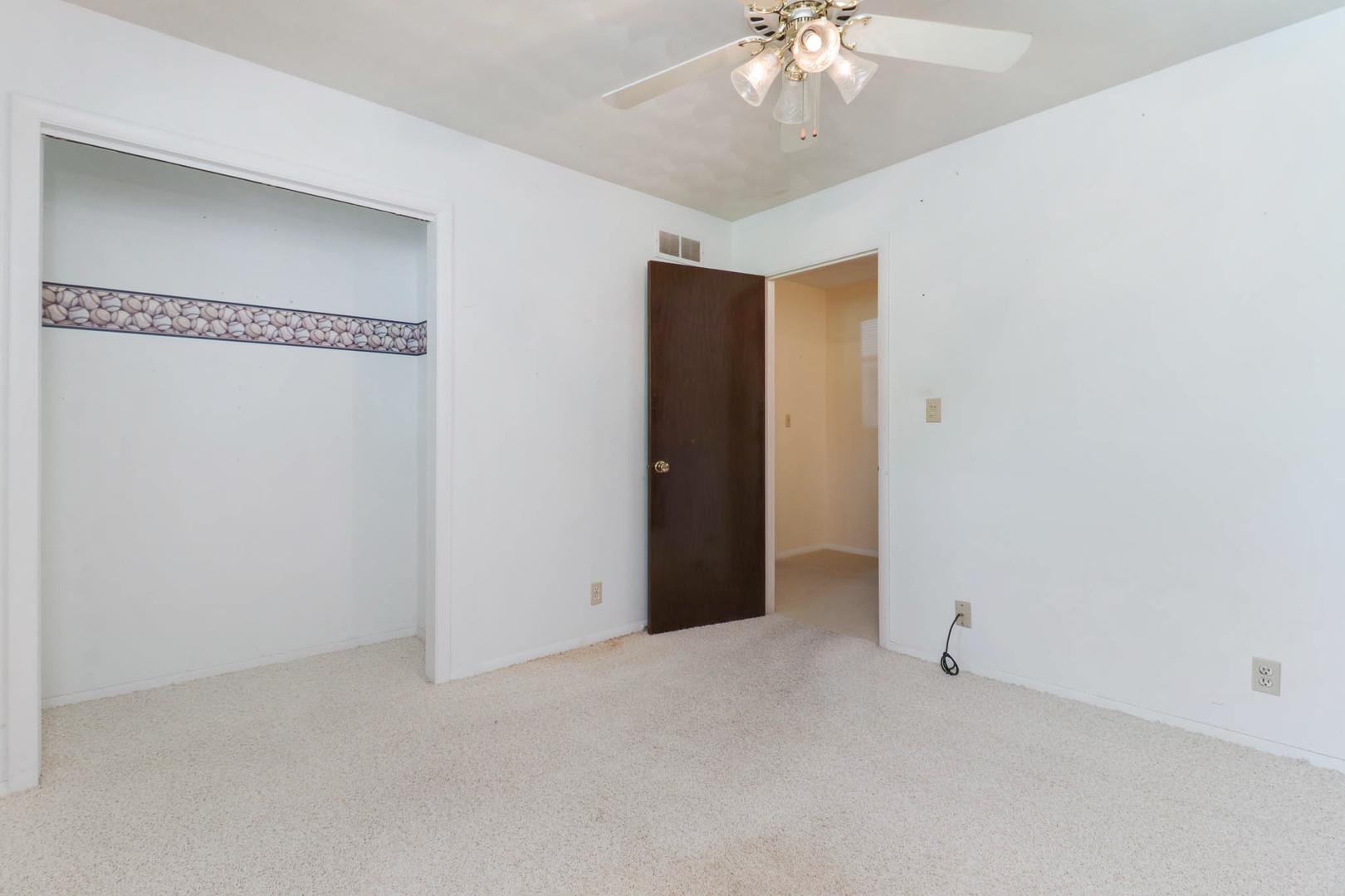 1113 Andover Street Property Photo 22