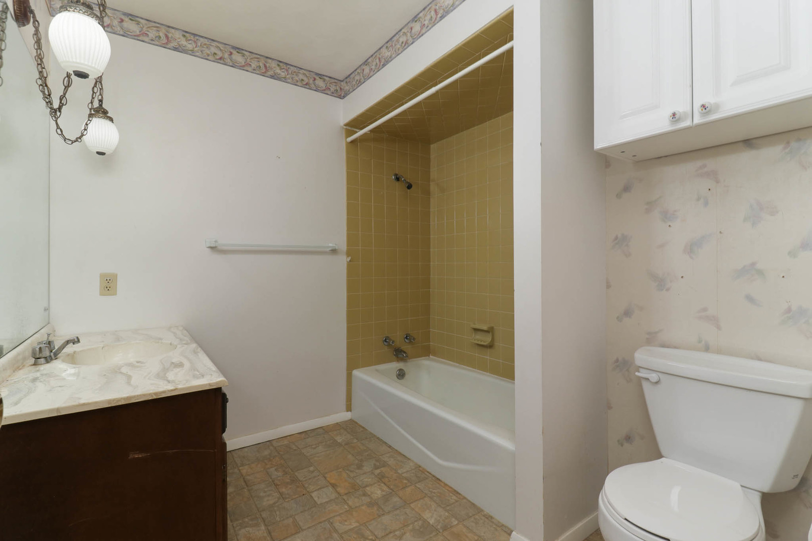 1113 Andover Street Property Photo 23