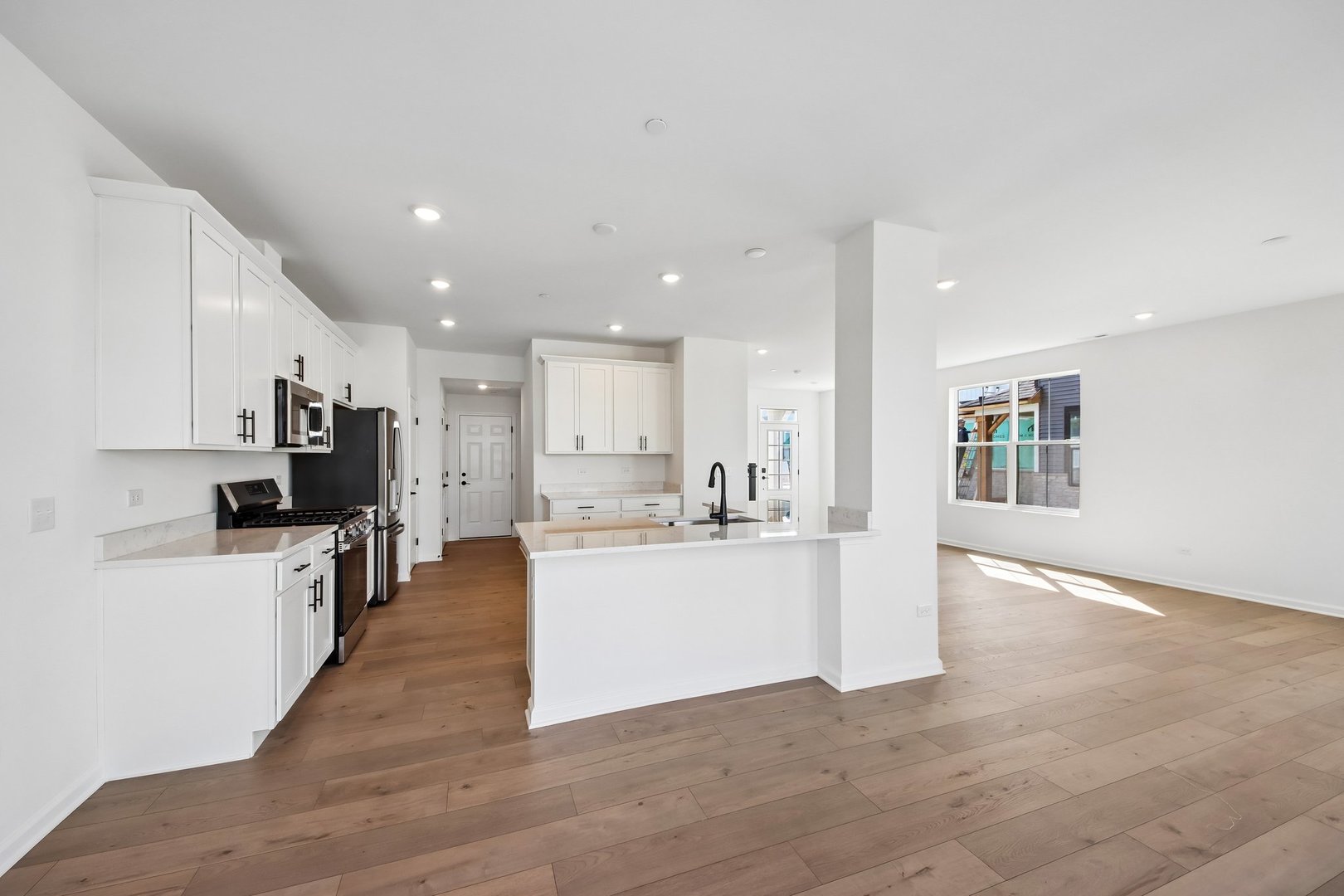 15451 W Amelia Circle Property Photo 12
