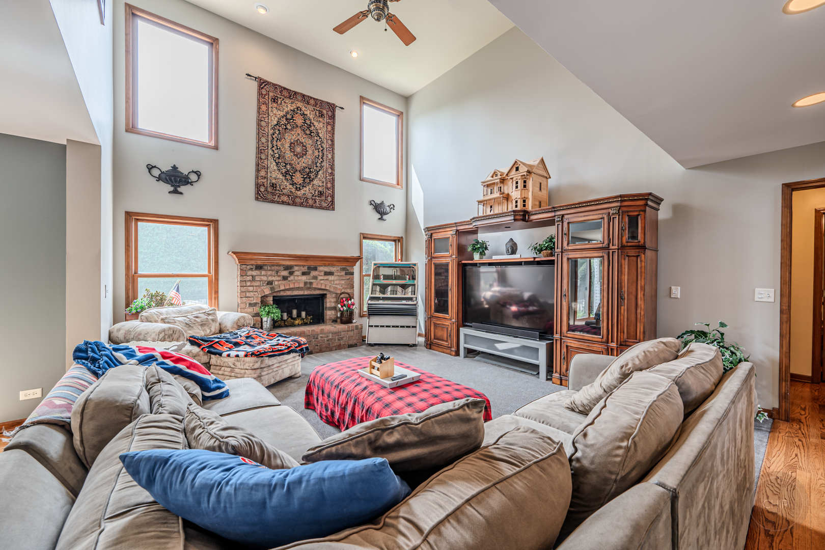 24701 Hanover Court Property Photo 13