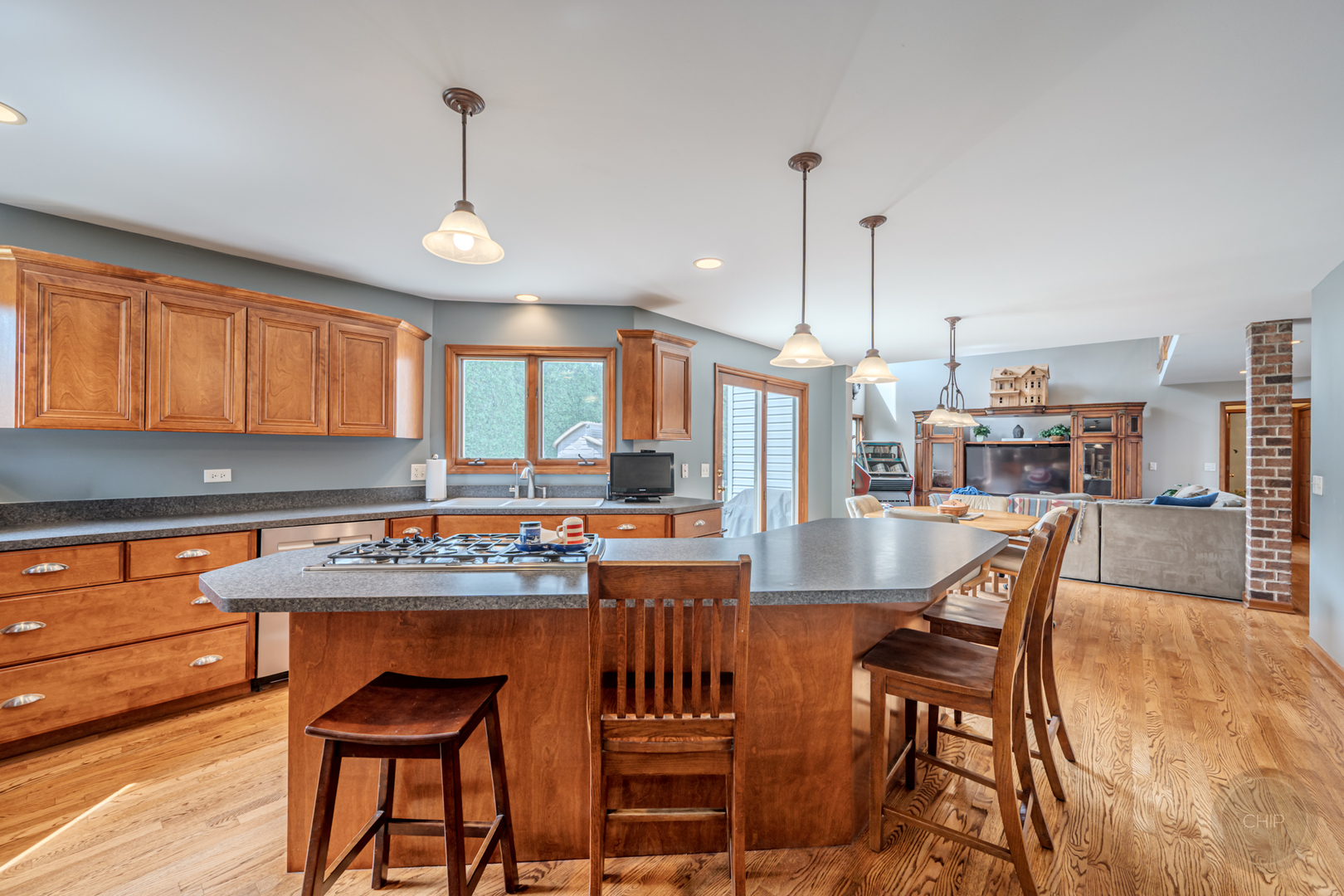 24701 Hanover Court Property Photo 20