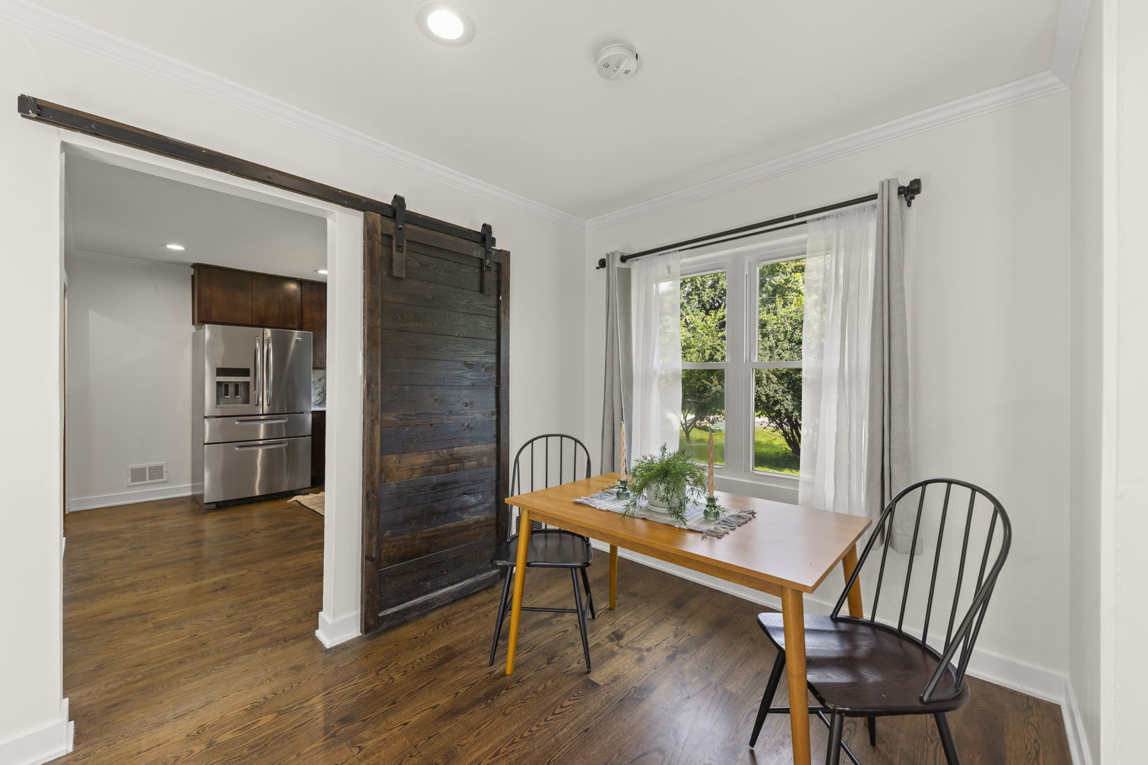2n180 Mildred Avenue Property Photo 6
