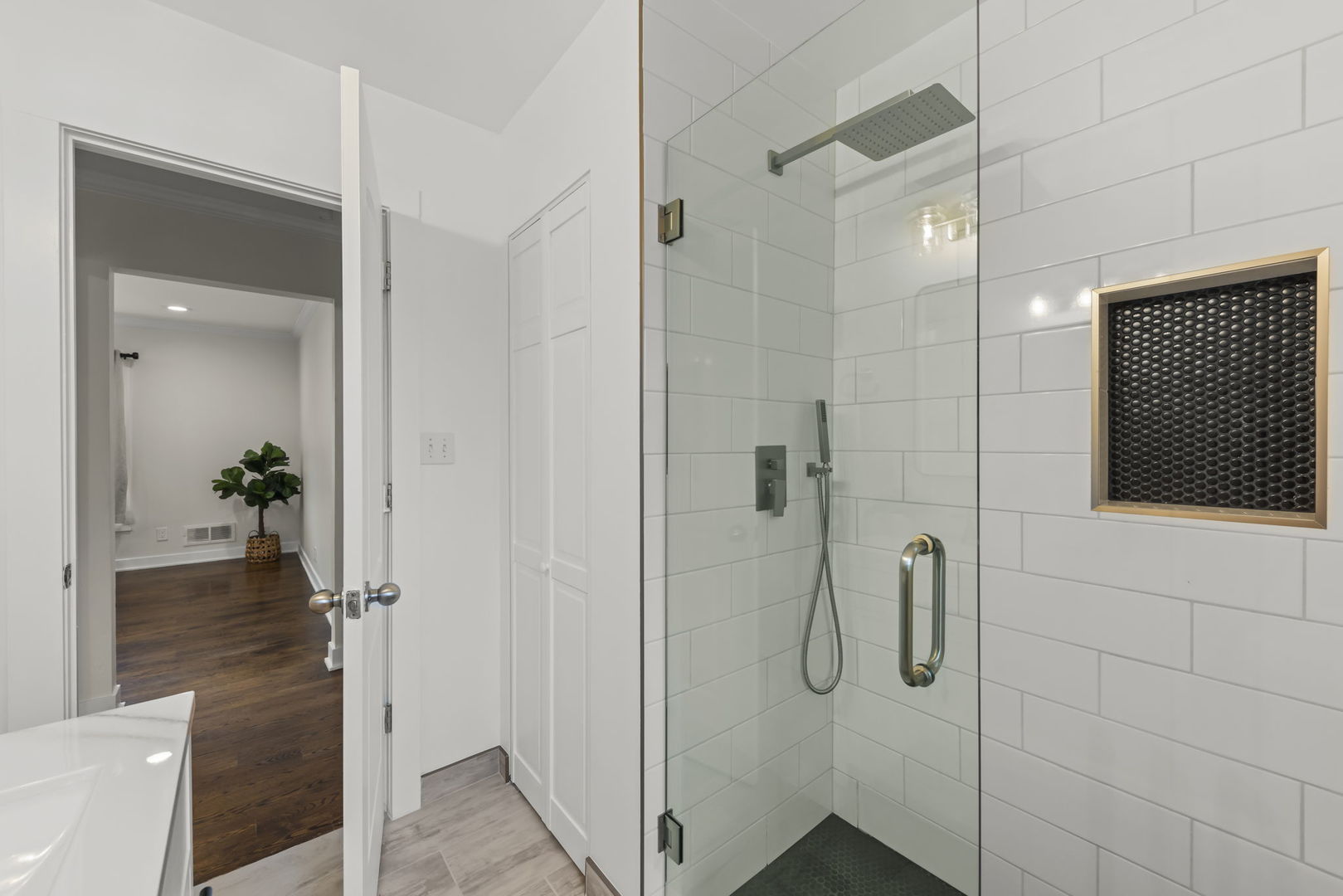 2n180 Mildred Avenue Property Photo 13