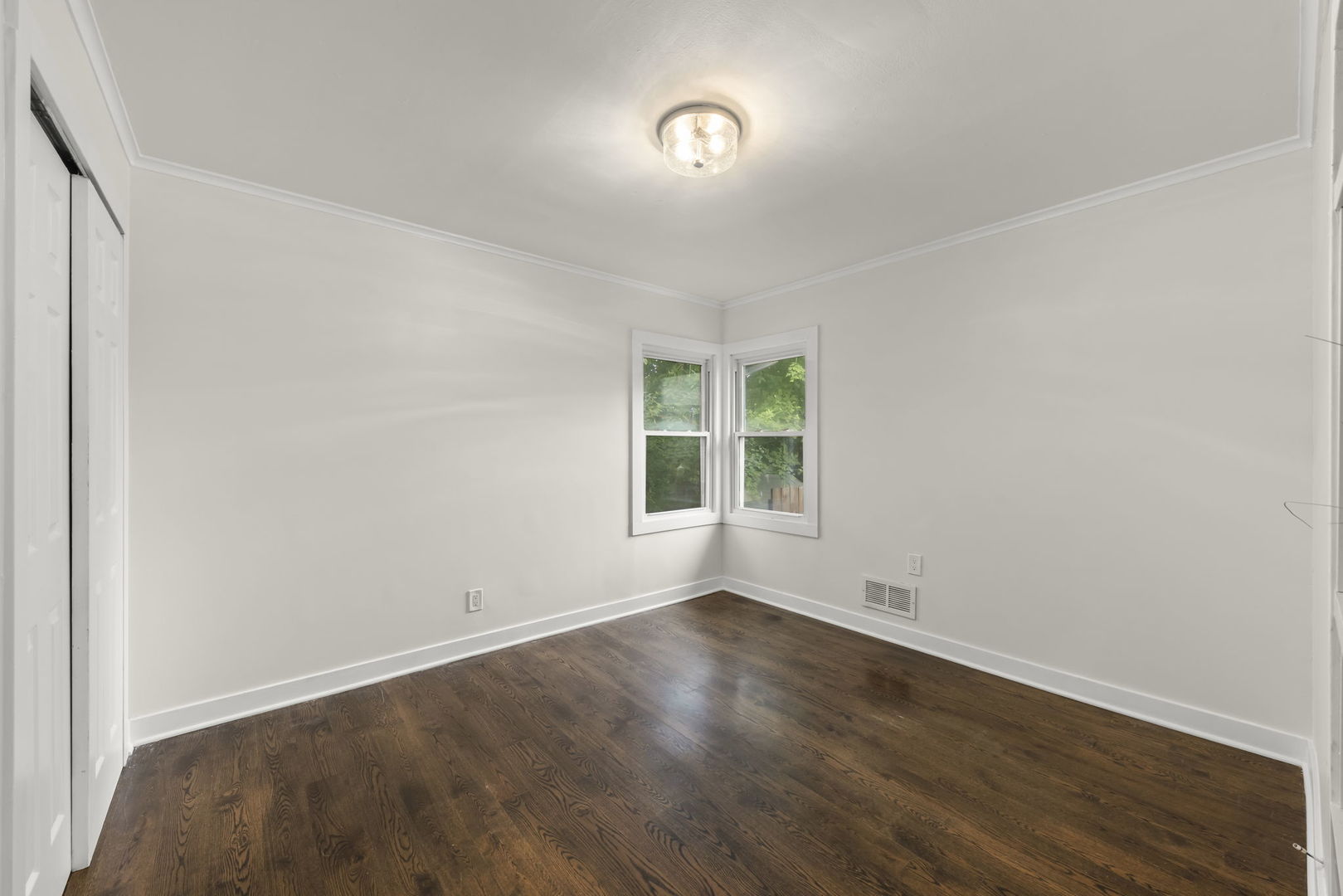 2n180 Mildred Avenue Property Photo 15