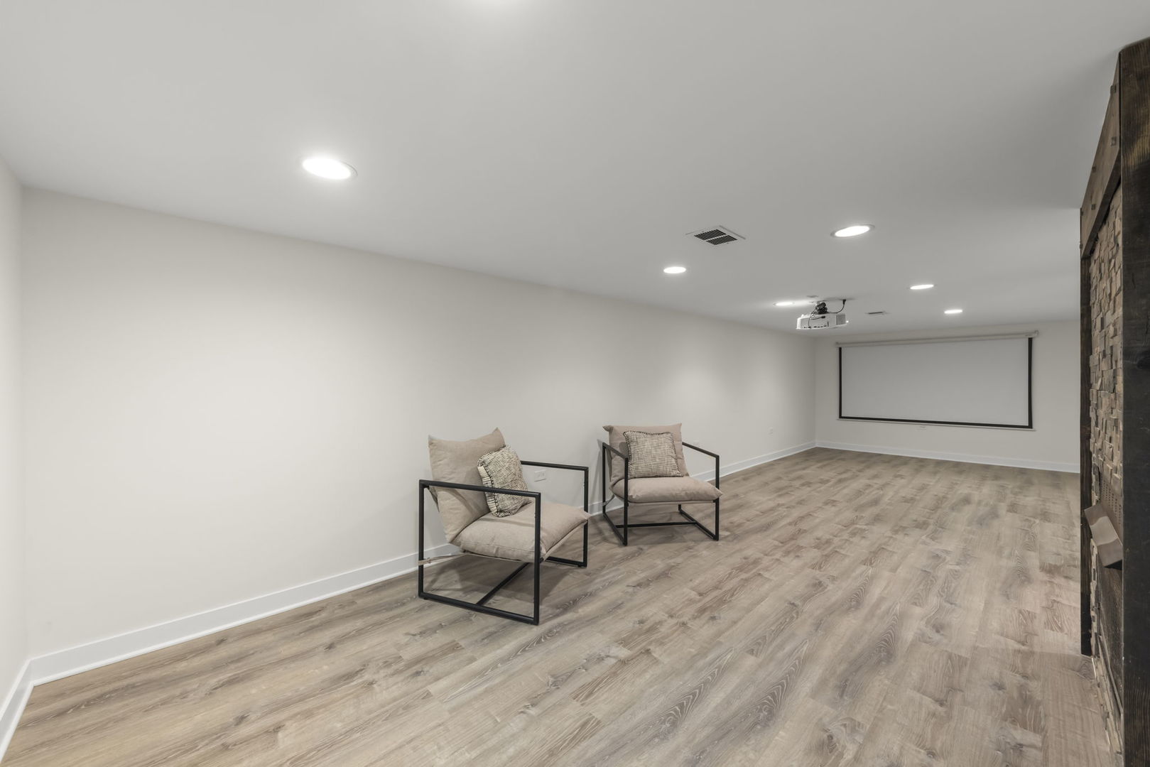 2n180 Mildred Avenue Property Photo 16