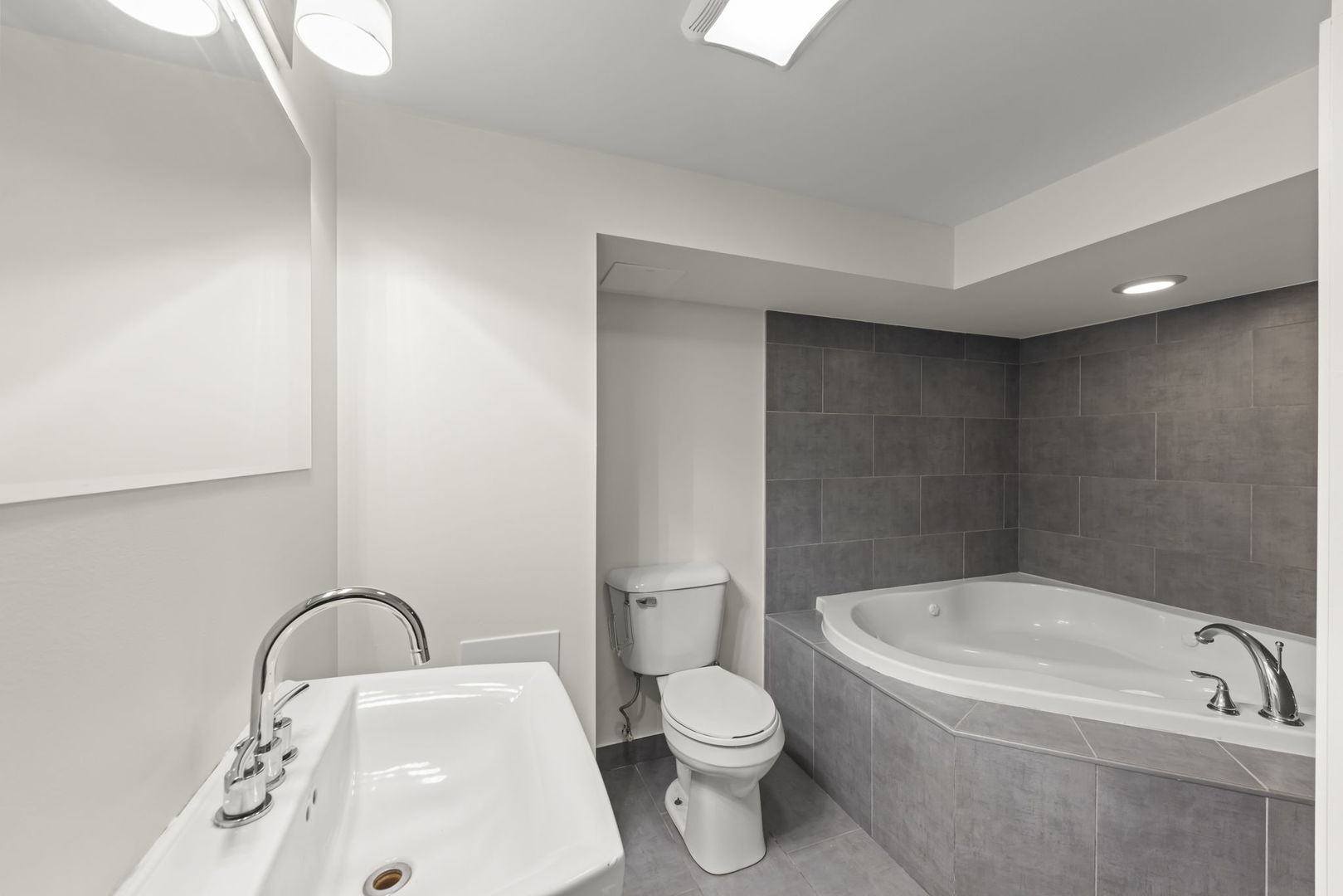 2n180 Mildred Avenue Property Photo 19