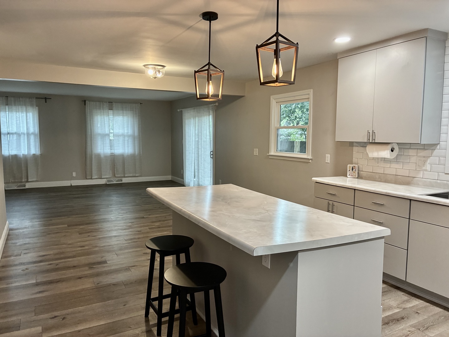 1810 Rebecca Drive Property Photo 3