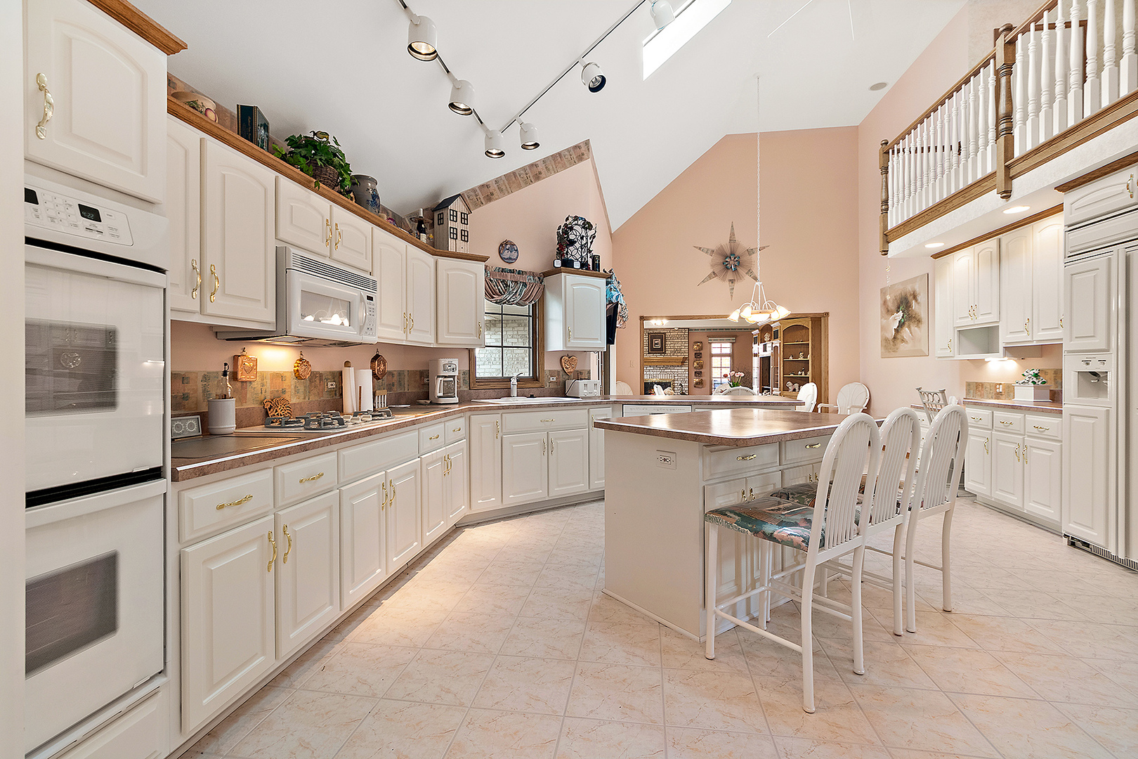 10908 Deer Point Drive Property Photo 11