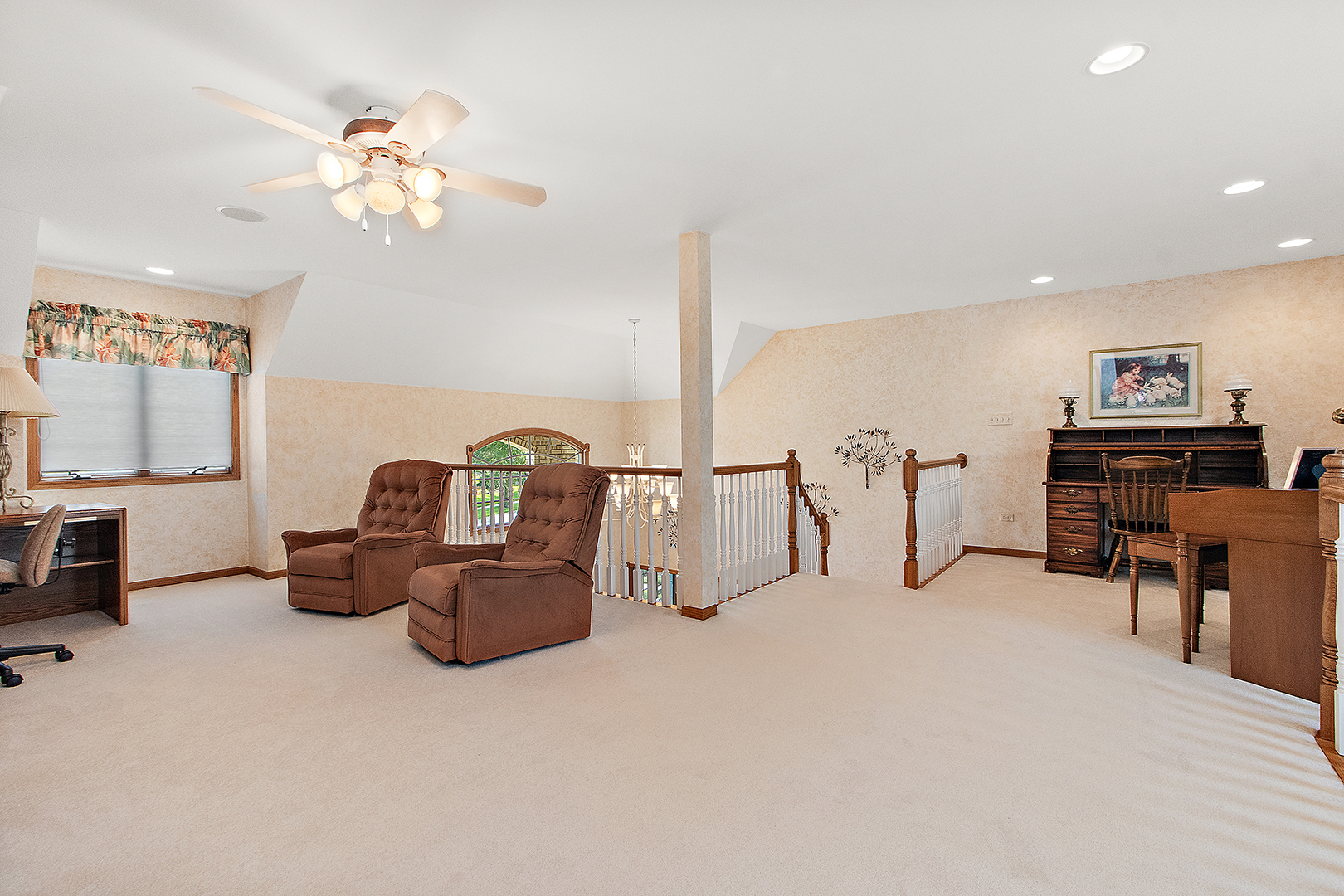 10908 Deer Point Drive Property Photo 33