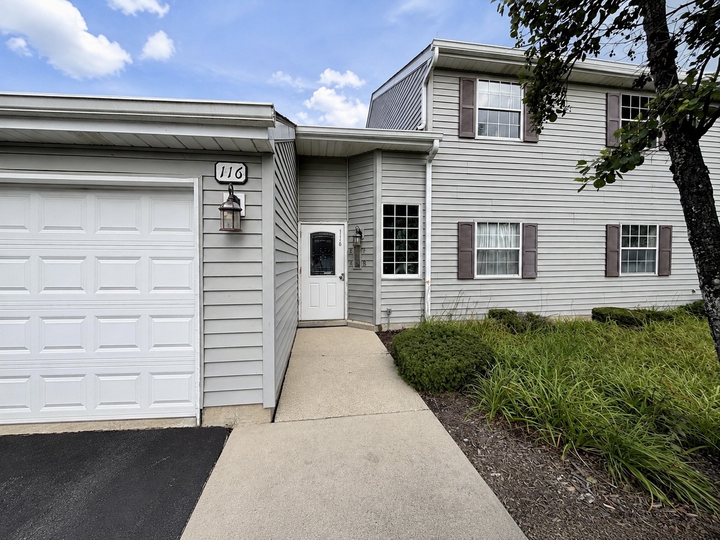116 Gant Circle F Property Photo 2