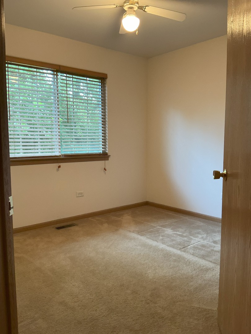 26448 W Fox Trail Property Photo 10