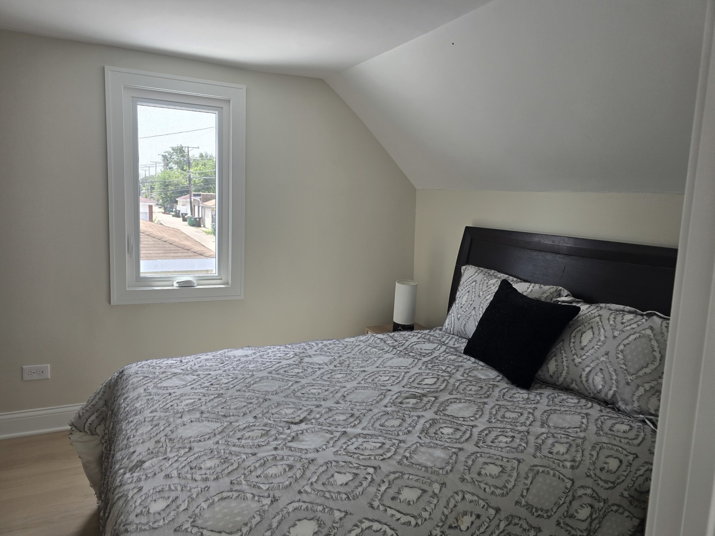 1346 Highland Avenue Property Photo 9