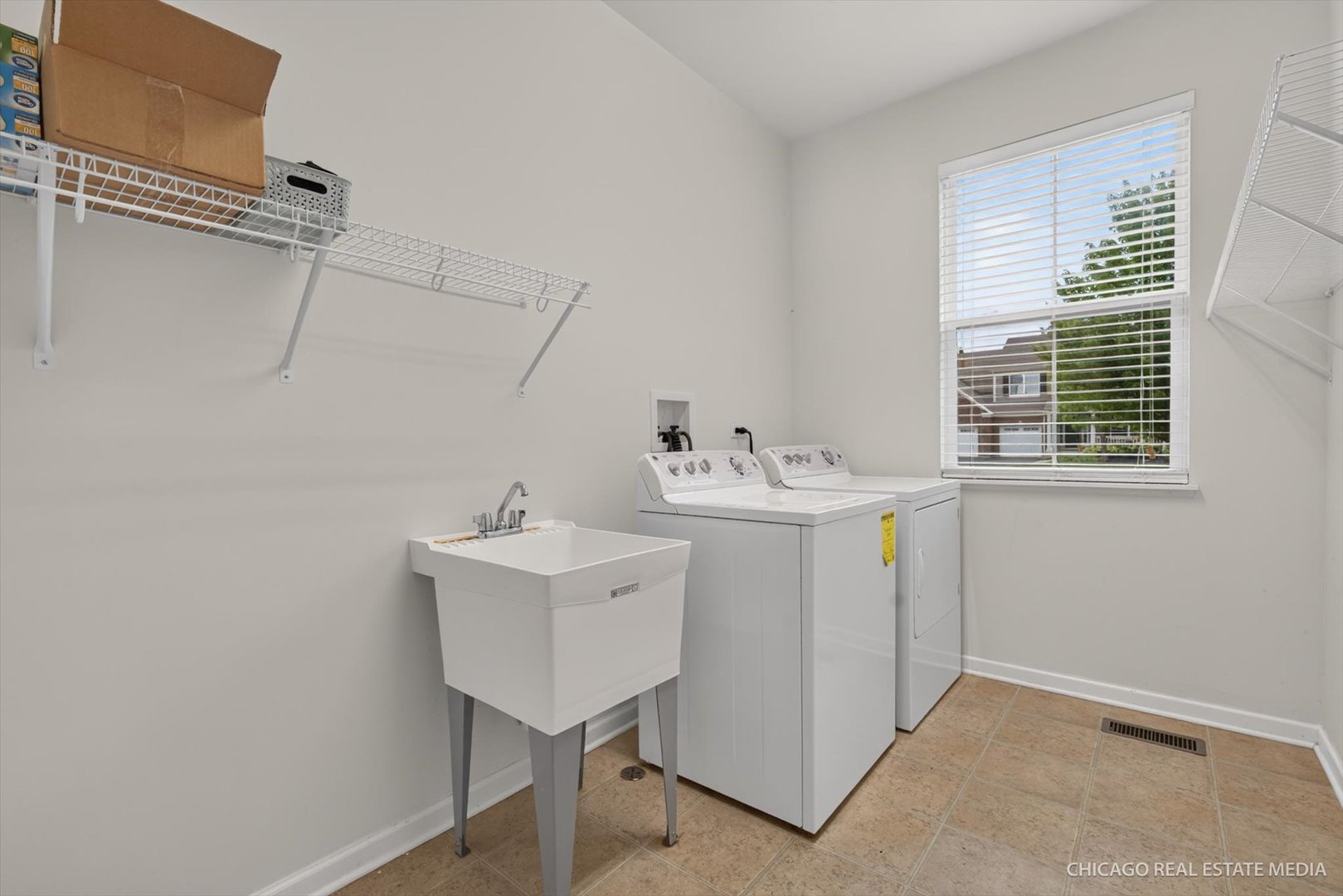 12259 Garlieb Drive Property Photo 13