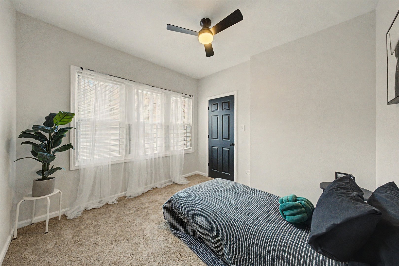 7641 S Phillips Avenue Property Photo 10