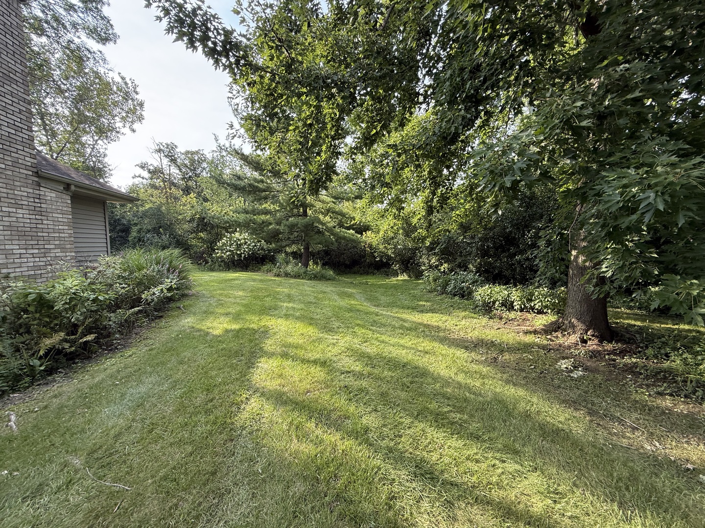 3940 Gloucester Drive Property Photo 6