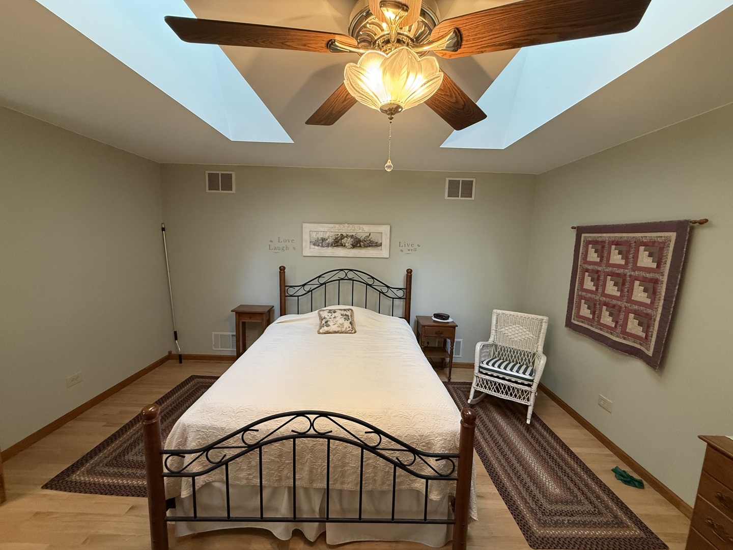 3940 Gloucester Drive Property Photo 32