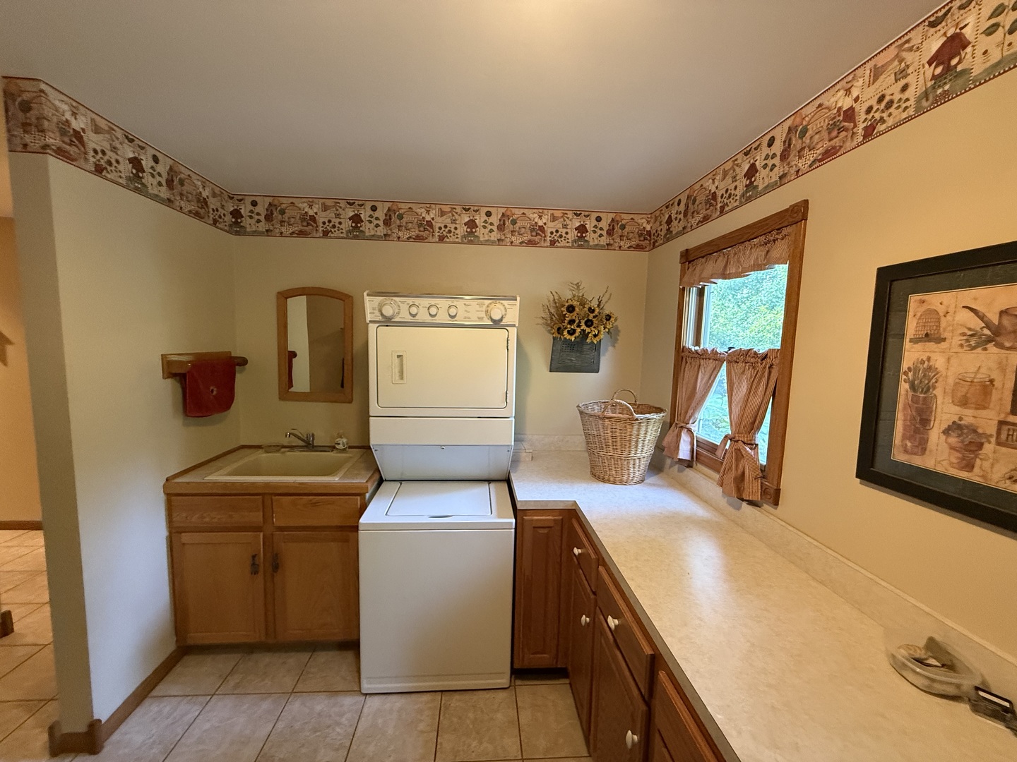 3940 Gloucester Drive Property Photo 35